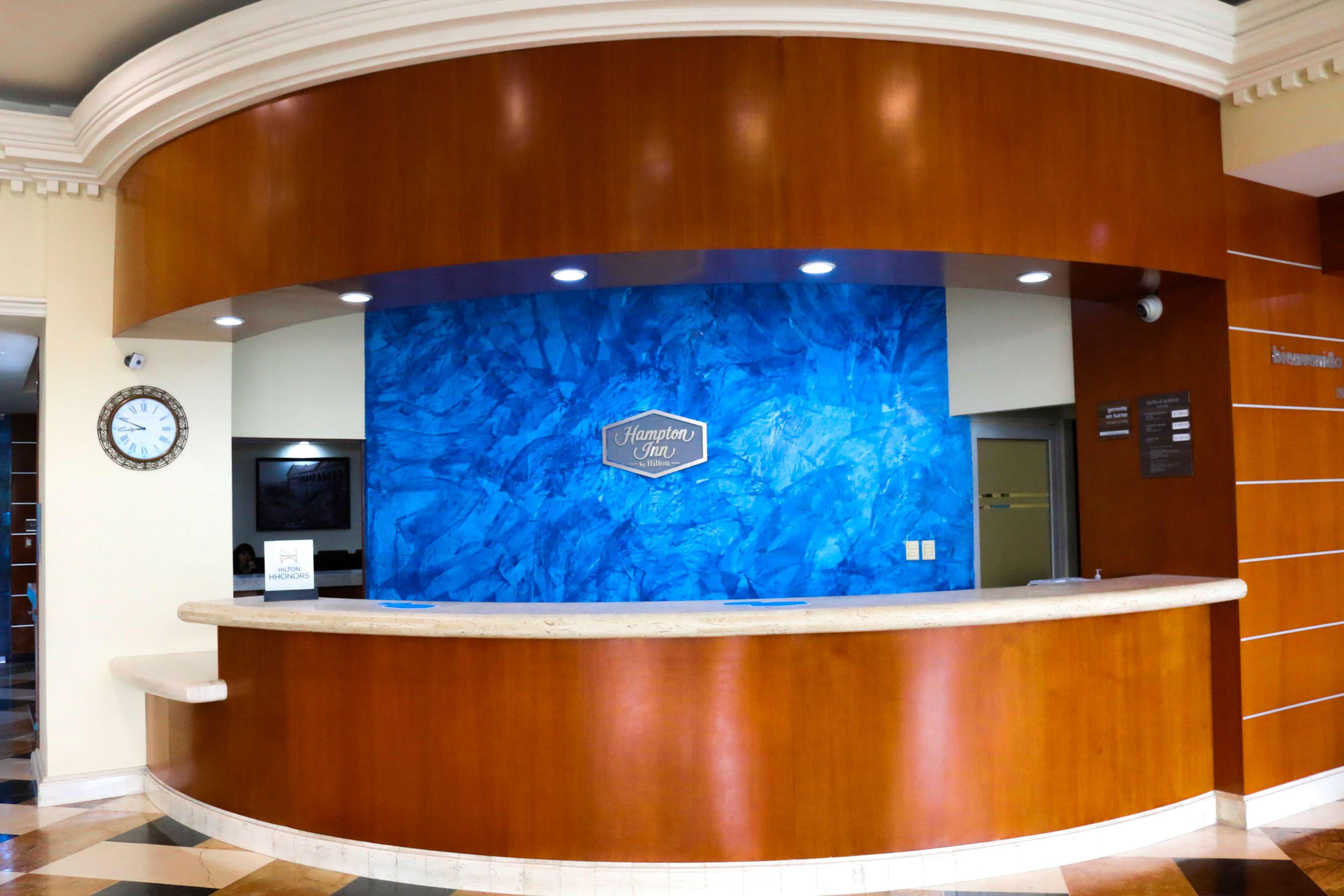 Hampton Zona Dorada Hotel
